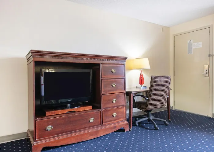 Oyo Hotel Tulsa International Airport