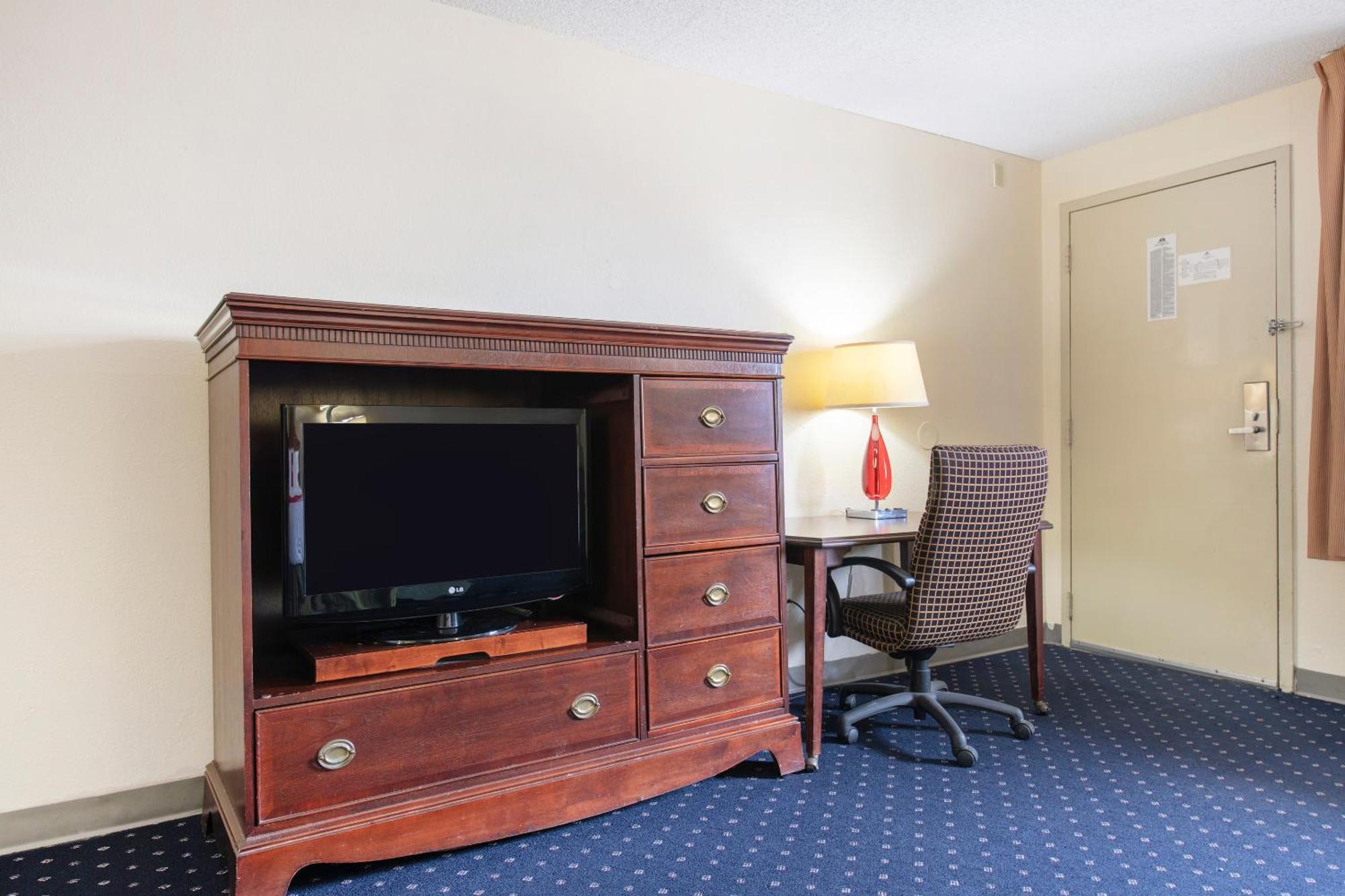 Hotel Oyo International Airport 2*